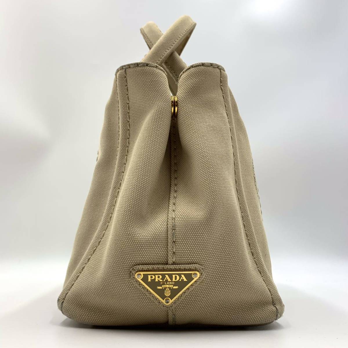 【希少色 入手困難】PRADA プラダ カナパ 2way ハンドバッグ ショルダー サークルロゴ ゴールド金具 手提げ キャンバス CANAPA レディース_画像3