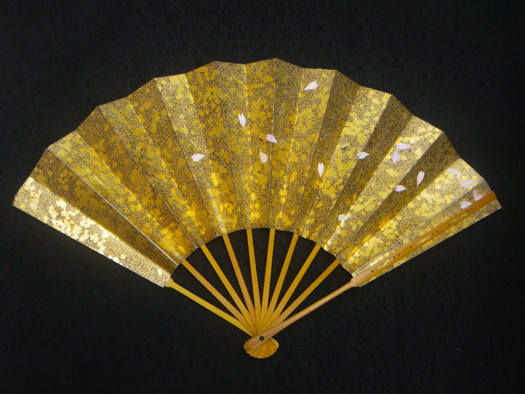 尺壱 金紙吹雪 松葉/桜舞散花弁 全長333㎜ 舞扇 能扇 能楽 仕舞 尺壱 金紙吹雪 松葉/桜舞散花弁 全長333㎜ 舞扇 能扇 能楽 仕舞