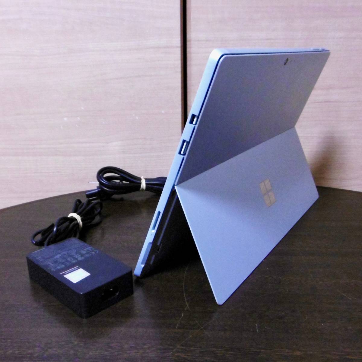 本店は □2017年□ Surface 7660U/8GB/256GB）AC付属！□ 5（i7 Pro