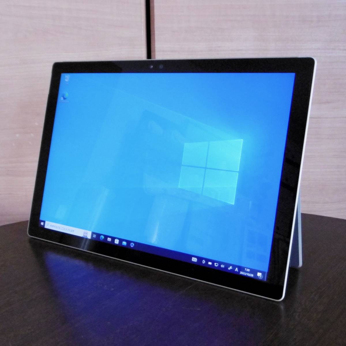 独創的 □Surface PRO4（i5 6300U/8GB/256GB）CR3-00014・綺麗