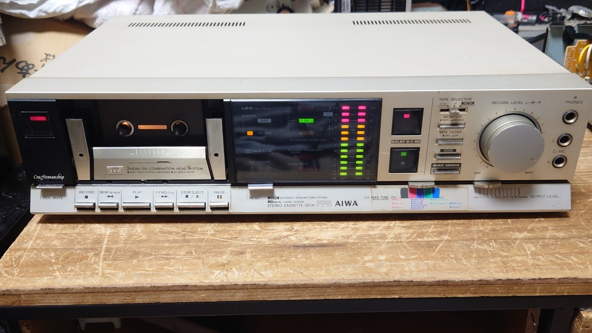 AIWA 3ヘッドカセットデッキ　AD-FF5 ジャンク_画像1