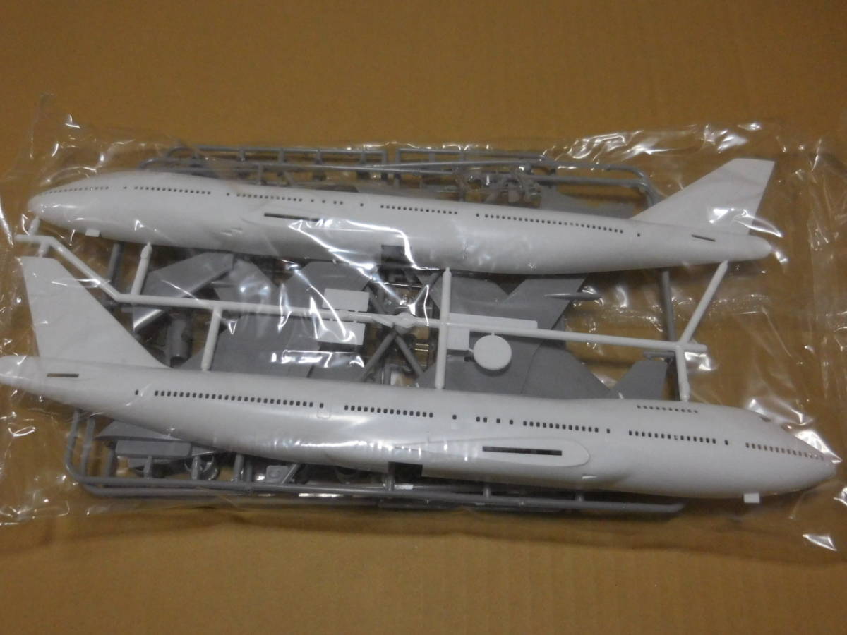 PPPH17【中古/箱難】 1/200 ハセガワ製旅客機プラモデルシリーズ　～　日本政府専用機 ボーイング747-400（おまけ付き）_おまけ「B747-200」（ジャンク）