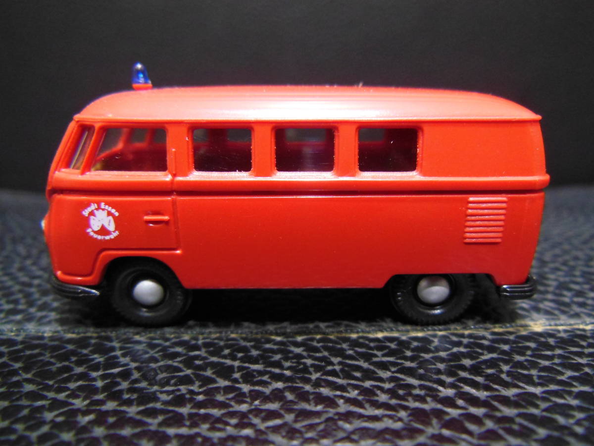 1/87 ブレキナ BREKINA フォルクスワーゲン VW T1 Kombi Feuerwehr Essen_画像1