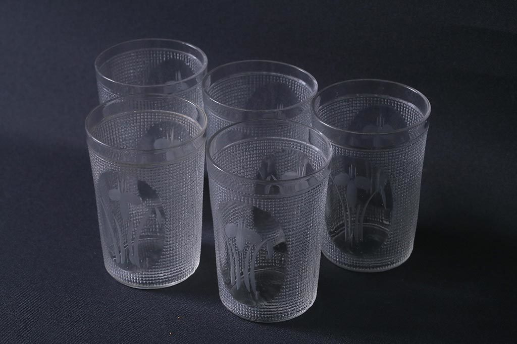 R-041140　アンティーク雑貨　レトロ　プレスガラス　菖蒲(アヤメ)　グラス5個セット(コップ、和ガラス)(R-041140)