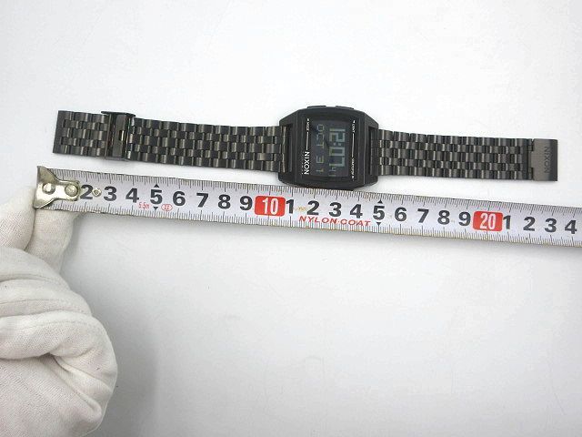 【MK】NIXON ニクソン BASE 腕時計 黒 ブラック 18D 現状動作品 訳あり 現状品 _画像7