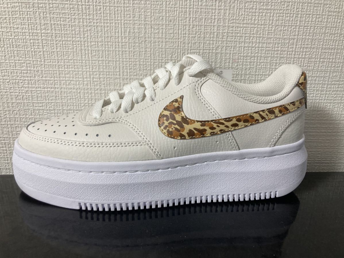 人気のクリスマスアイテムがいっぱい！ 新品24.5cmナイキNIKE