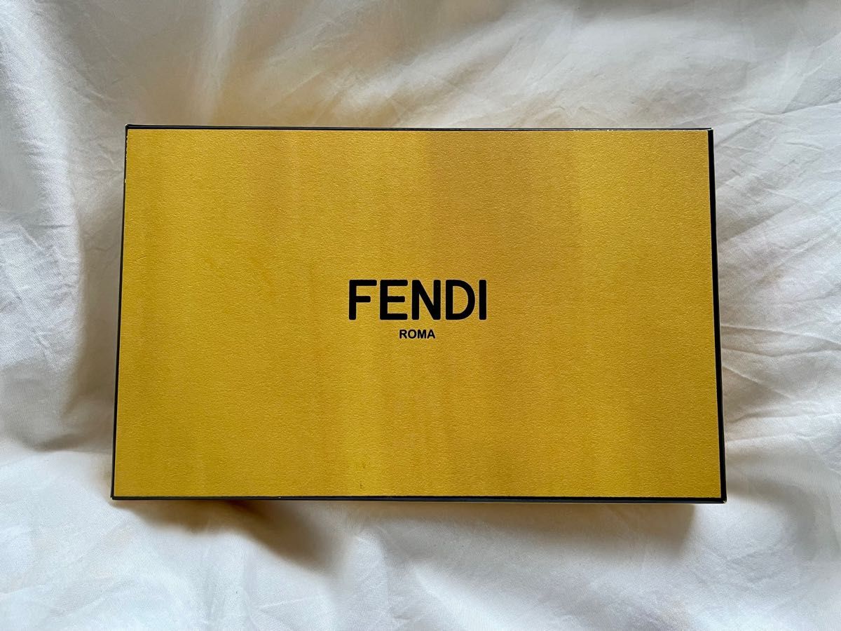 レア美品】フェンディ FENDI モンスター 長財布 ユニセックス レア美品】フェンディ FENDI モンスター 長財布 ユニセックス