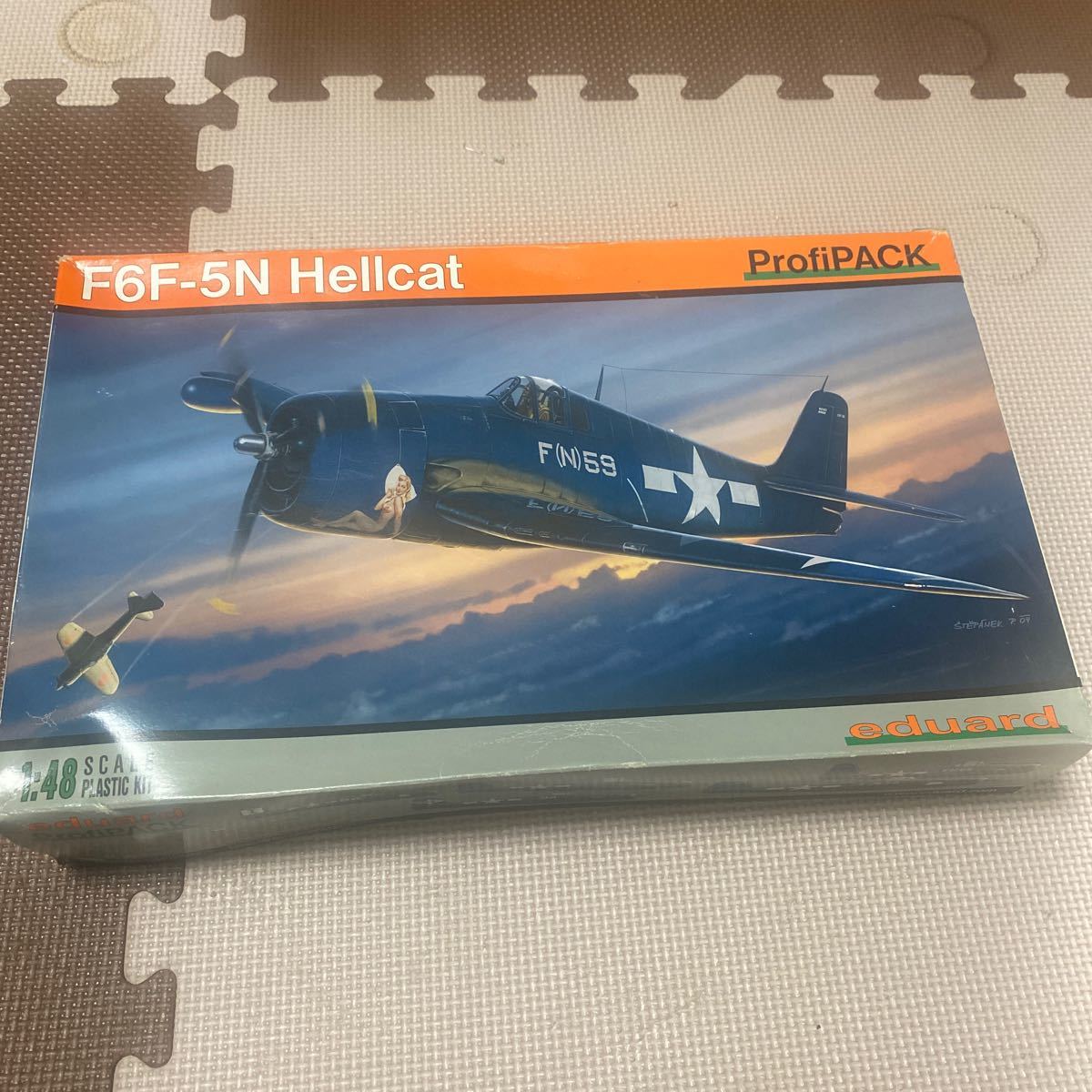 エデュアルド 1/48 アメリカ海軍 F6F-5 ヘルキャット 夜間戦闘機 プロフィパック プラモデル EDU8226_画像1