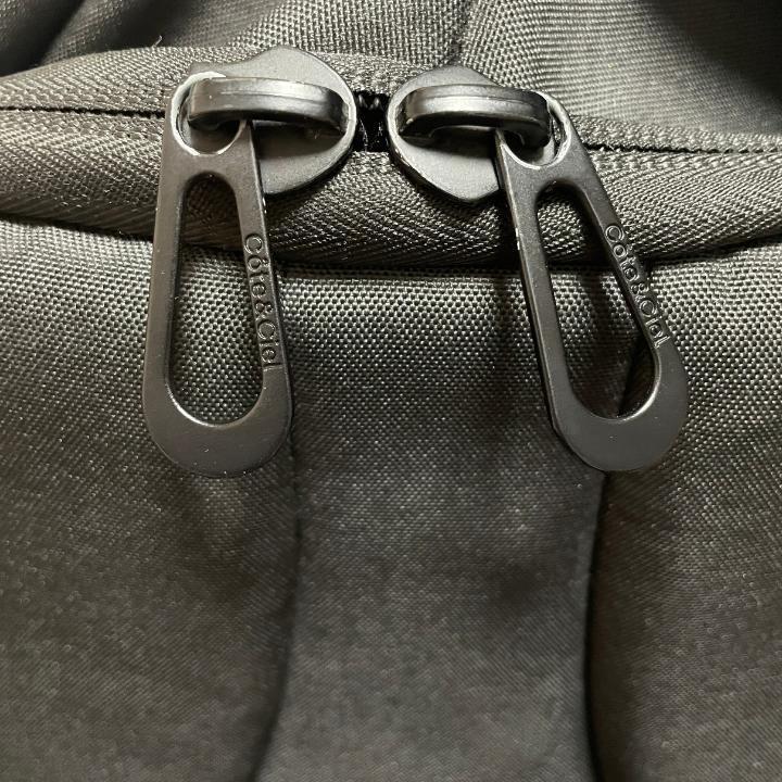 美品】cote&ciel コートエシエル Isar M Black リュック ラップトップ