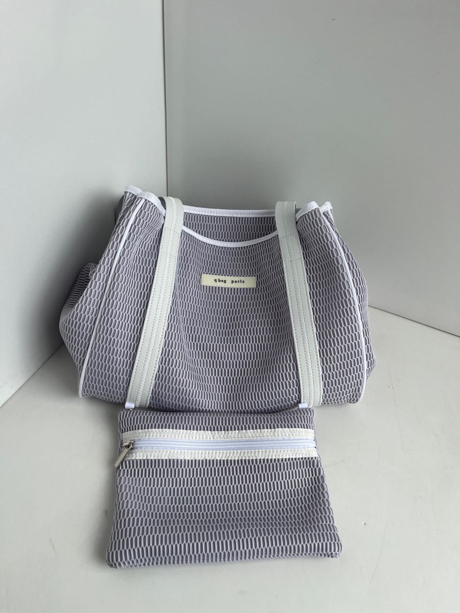 極美品 qbag parisネストMサイズ グレージュビアンコ 1回のみ使用