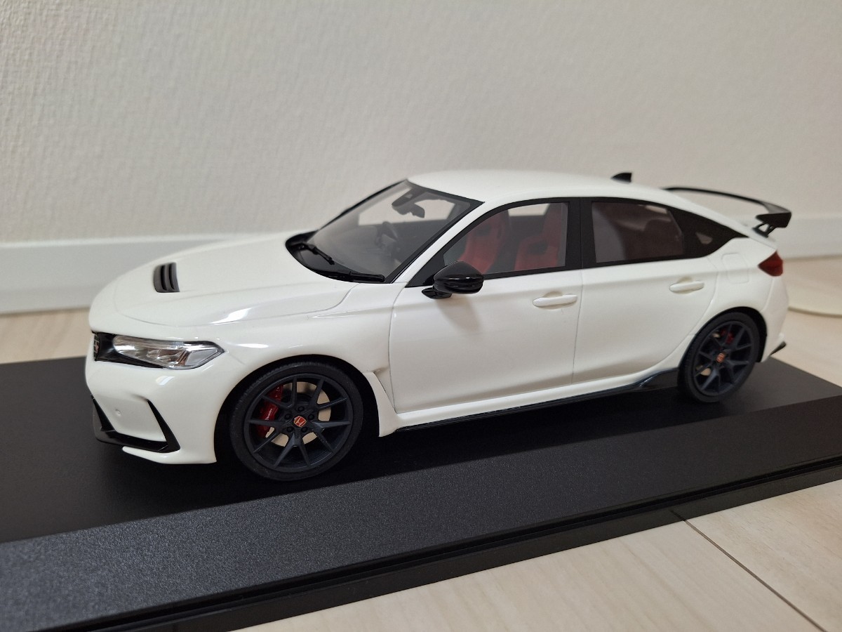 1/18 Honda シビック Type R 2023 チャンピオンシップホワイト 1/18 Honda シビック Type R 2023 チャンピオンシップホワイト