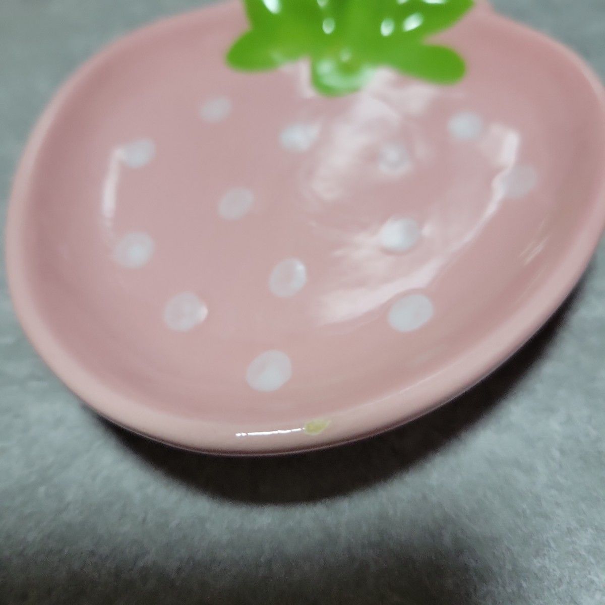 ストロベリートレイ イチゴ いちご 苺 お皿 陶器