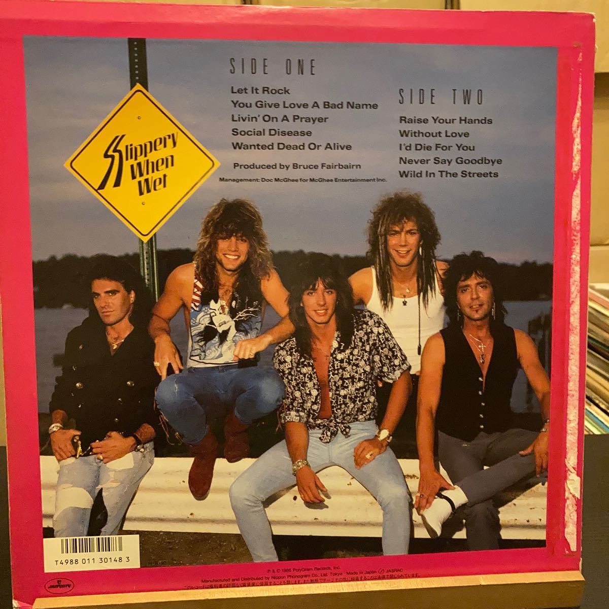 Bon Jovi 【Slippery When Wet = ワイルド・イン・ザ・ストリーツ】28PP-1025 ボン ジョヴィ レンタル落ち 特典色紙付き_画像3