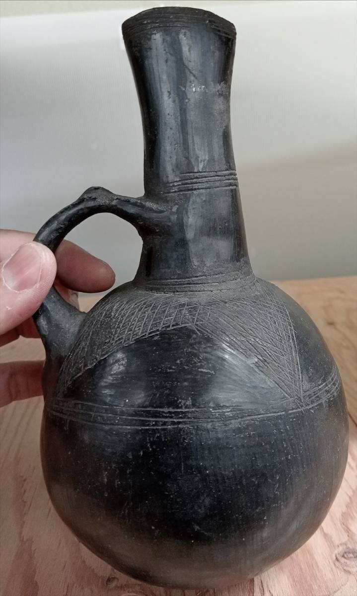 中国 新石器代 黒釉 花瓶