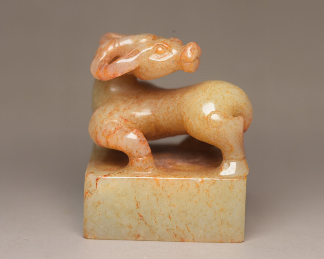 ▽鴻▽ 和田玉製 細密彫 神獣印章 置物 古賞物 中国古玩 中国古美術