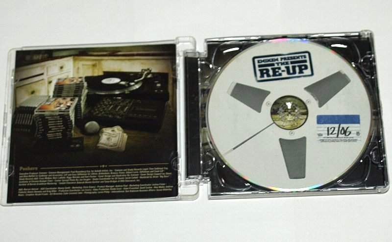 Eminem presents THE RE-UP エミネム CD Obie Trice,50 Cent,Lloyd Banks,Akon,Nate Dogg,Ca$his,Stat Quo,Bobby Creekwater,Kuniva_ケース破損気にならない方に(替えが無い)