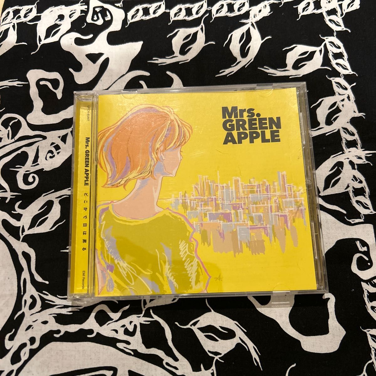 どこかで日は昇る」通常盤Mrs GREEN APPLE|Yahoo!フリマ(旧 どこかで日は昇る」通常盤Mrs GREEN APPLE|Yahoo!フリマ(旧
