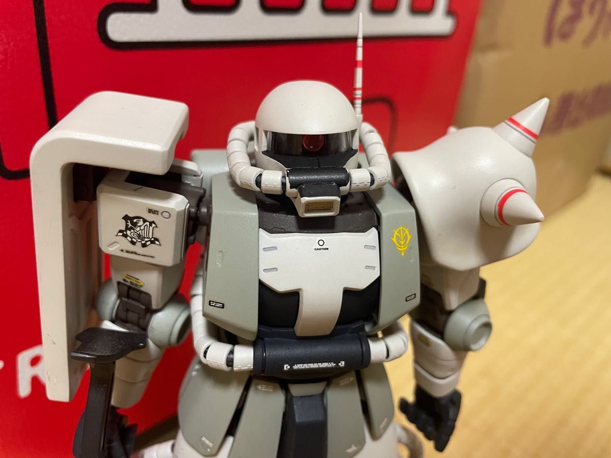 全塗装 MG MS-06R-1A エリック・マンスフィールド専用ザクⅡ 全塗装 MG MS-06R-1A エリック・マンスフィールド専用ザクⅡ