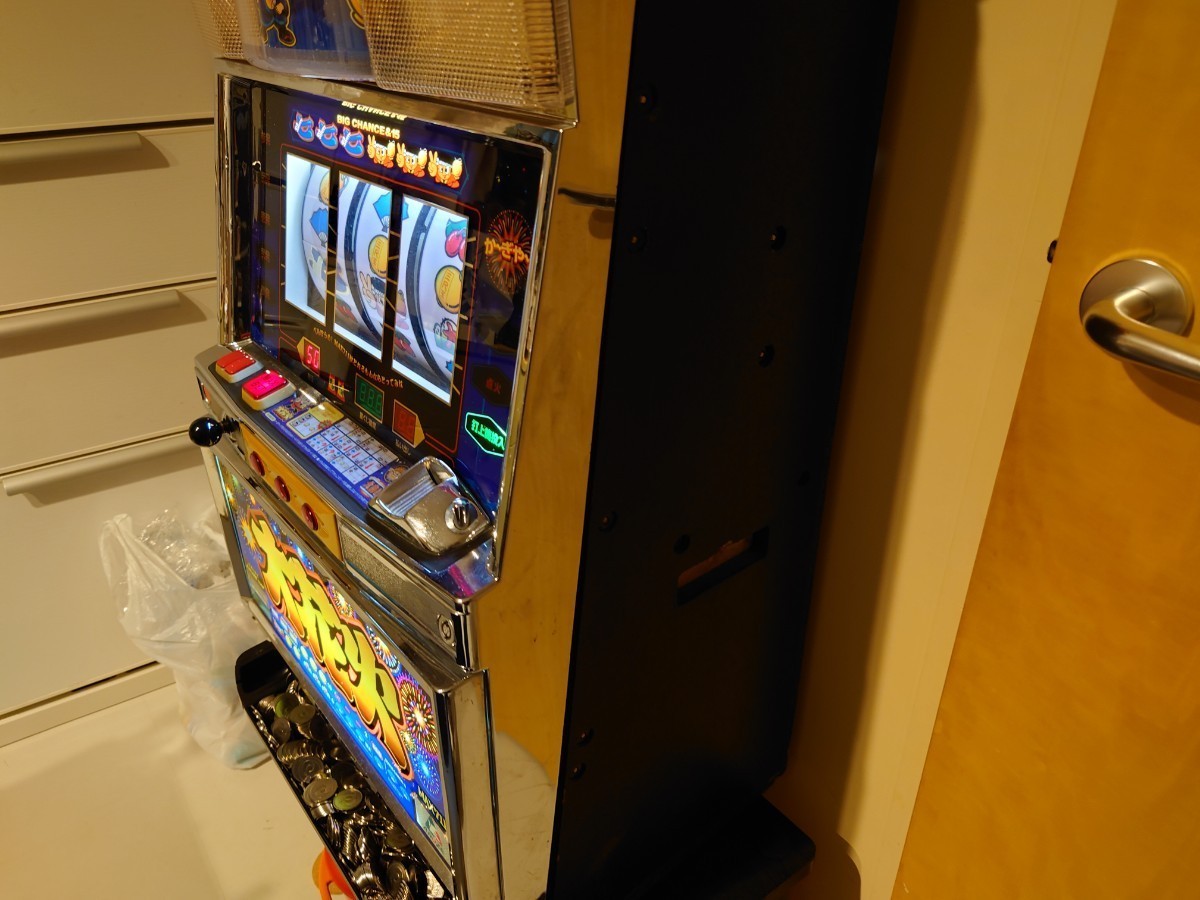 パチスロ実機 大花火 コイン機 ※ドアキー付 コイン付 パチスロ パチスロ実機 大花火 コイン機 ※ドアキー付 コイン付 パチスロ
