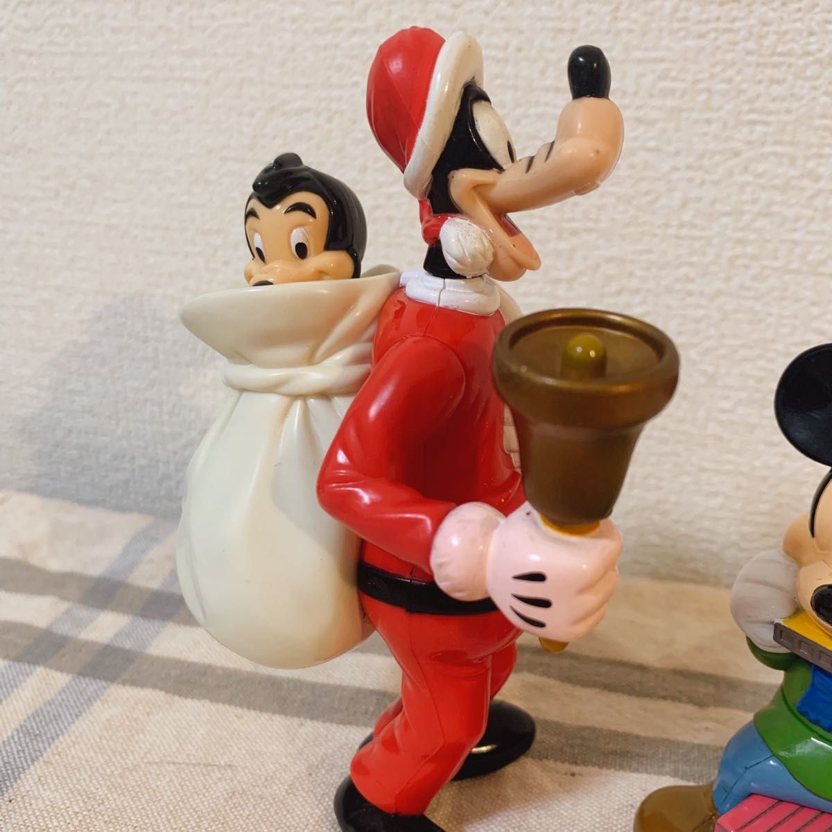 激レア マクドナルド ハッピーセット ディズニー 2000年|Yahoo 激レア マクドナルド ハッピーセット ディズニー 2000年|Yahoo