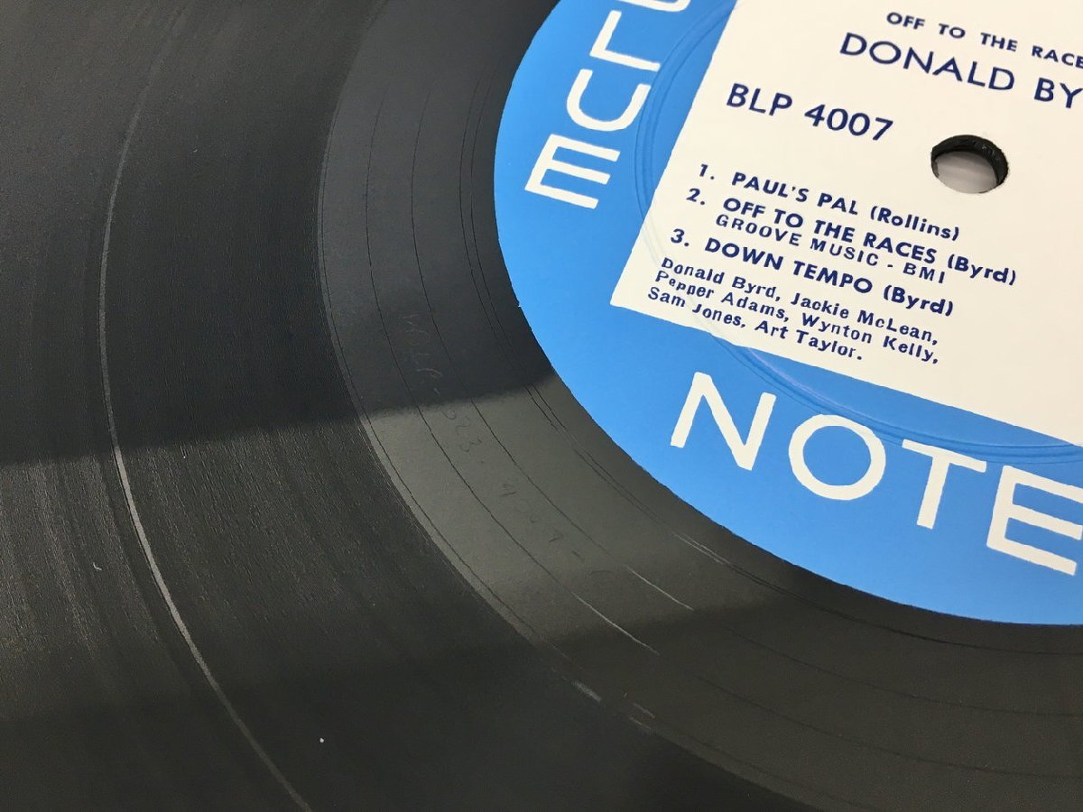 LPレコード Off To The Races Donald Byrd BLUE NOTE 4007 復刻 美品 2309LBM241の画像5