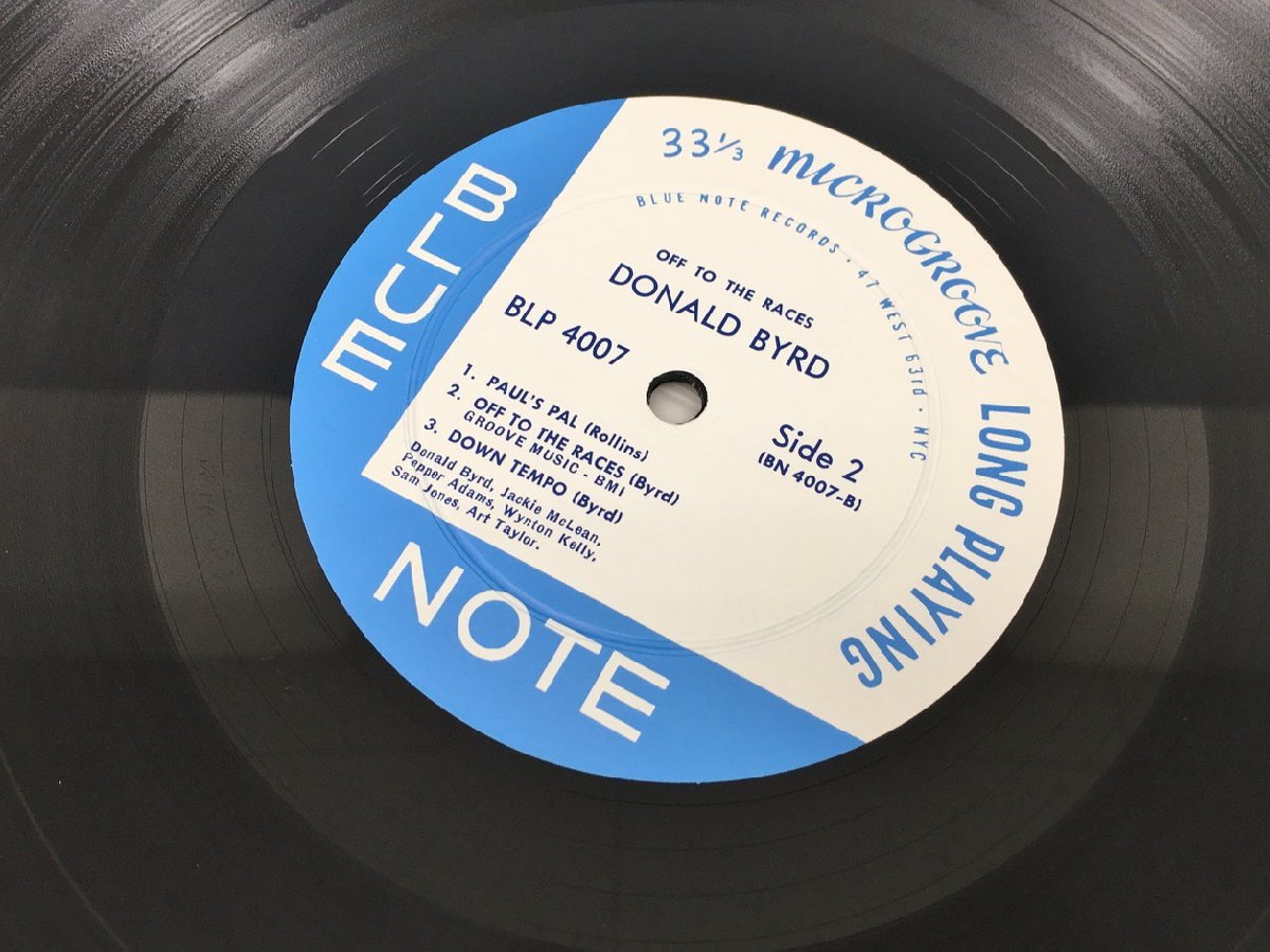 LPレコード Off To The Races Donald Byrd BLUE NOTE 4007 復刻 美品 2309LBM241の画像4