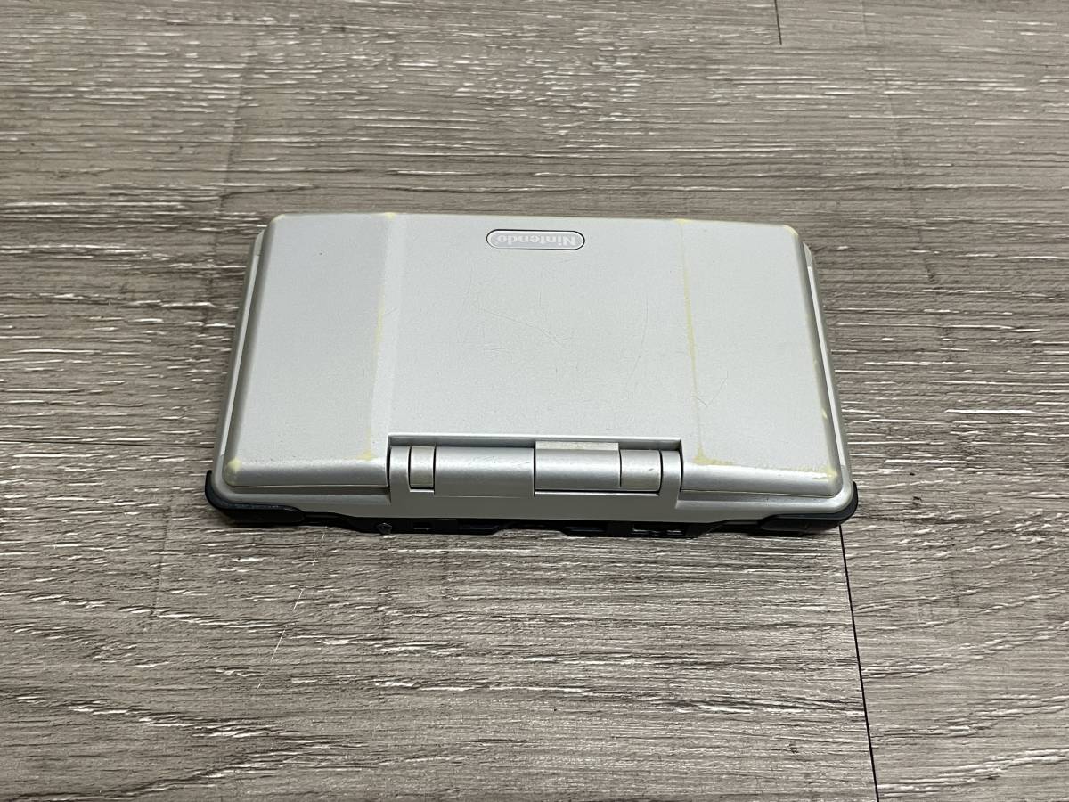 ☆ DS ☆ ニンテンドーDS プラチナシルバー 動作品 本体 アダプター タッチペン Nintendo DS GBA ニンテンドー 任天堂 _画像4