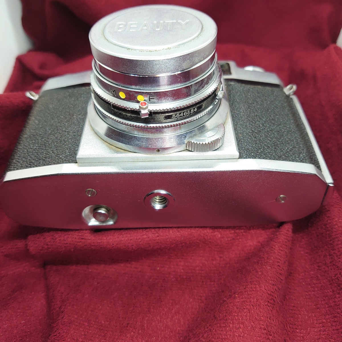 A22【シャッターOK】BEAUTY レンズ固定式フィルムカメラ ビューティー LENS FC Canter F:2.8 45mm 昭和レトロ_画像6