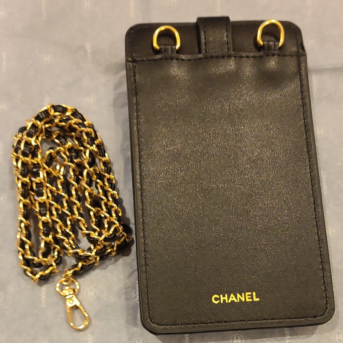CHANEL COCO CRUSH チェーン付ポーチ (ノベルティ)箱付き - モバイルケース