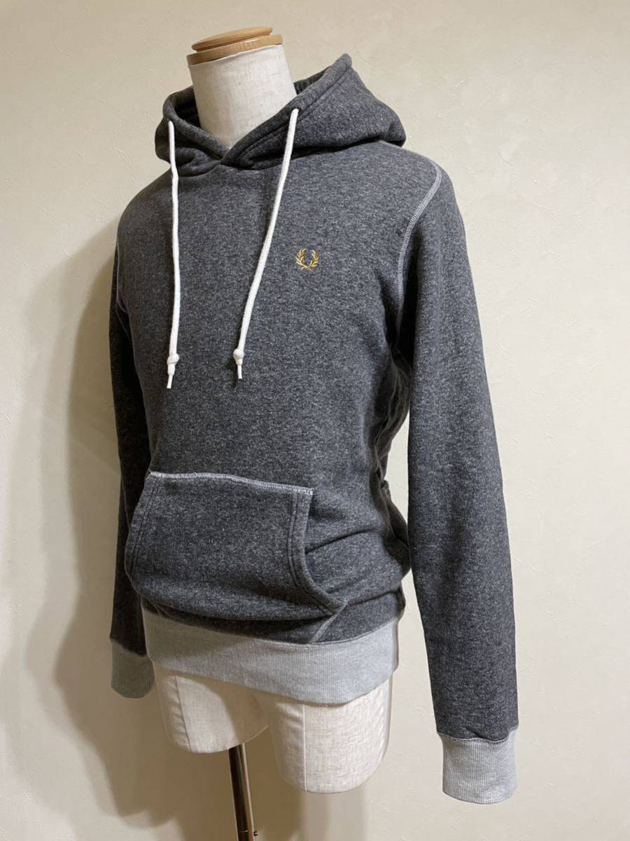 FRED PERRY フレッドペリー スウェット パーカー プルオーバー トップス サイズL 長袖 グレー F2176 _画像6