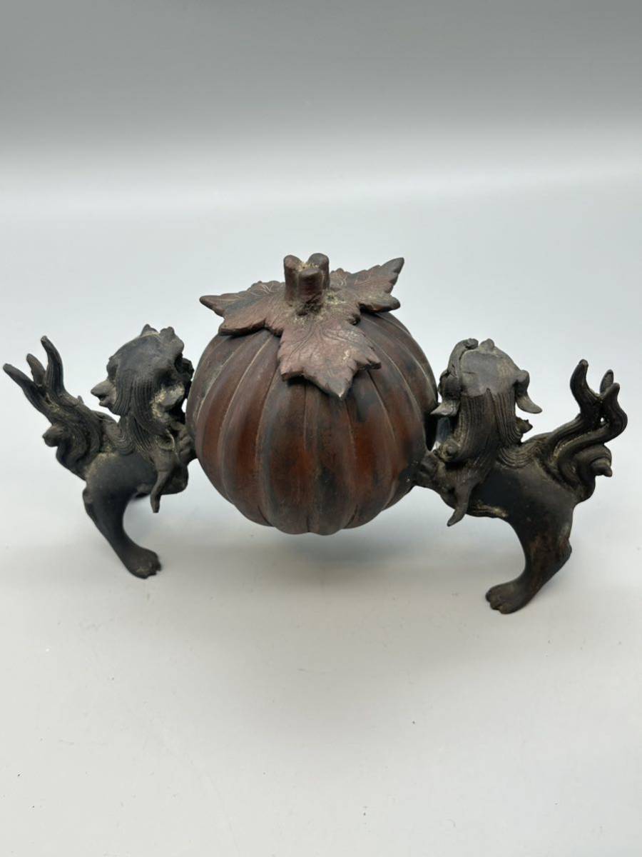 Y10038 時代物 銅製 茄子持双獅子 獅子 茄子 香炉 古玩 古美術-