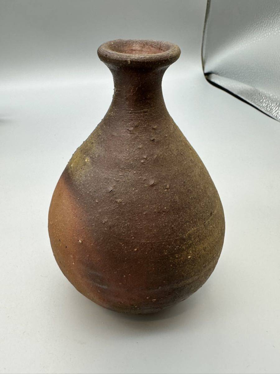 Y10092 備前焼 県無形文化財 藤原建 徳利 陶印 共箱 酒器 の商品 Y10092 備前焼 県無形文化財 藤原建 徳利 陶印 共箱 酒器 の商品