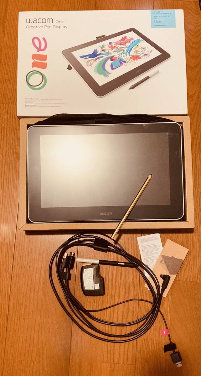 Wacom One ペンタブ 美品-