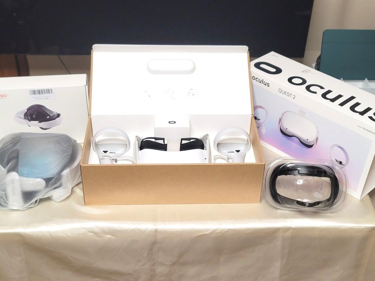 良品 Meta Quest 2 +α(付属品完備/箱付/新品アクセサリも)-