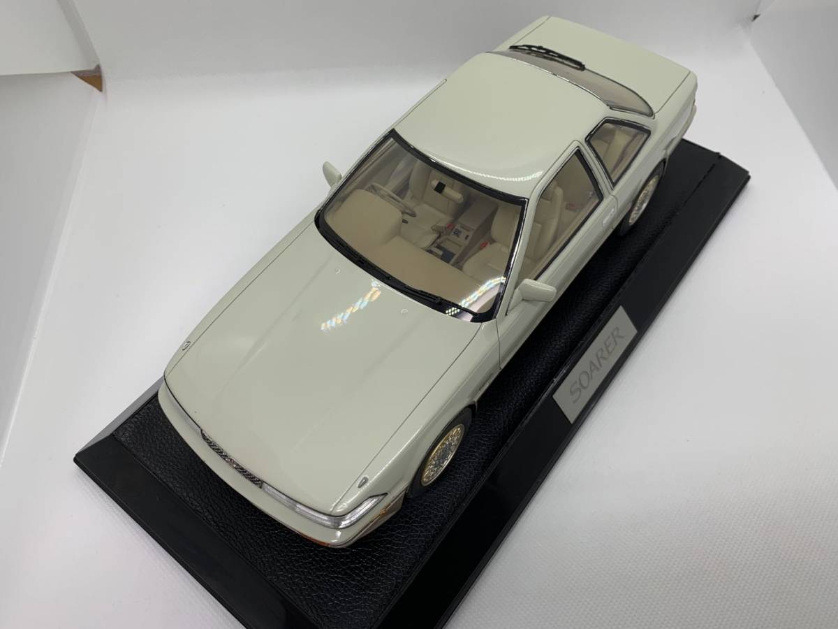 Hobby Japan 1/18 トヨタ ソアラ Toyota Soarer 3.0GT Limited (MZ20) 1986 Crystal White Toning 6143 J01-01-007_画像6