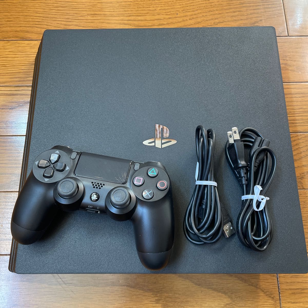 PS4 Pro CUH-7200 ブラック 本体のみ 1TB｜PayPayフリマ