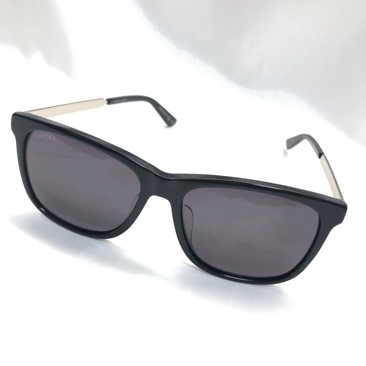 【極美品】 グッチ GUCCI サングラス GG0078SK-002