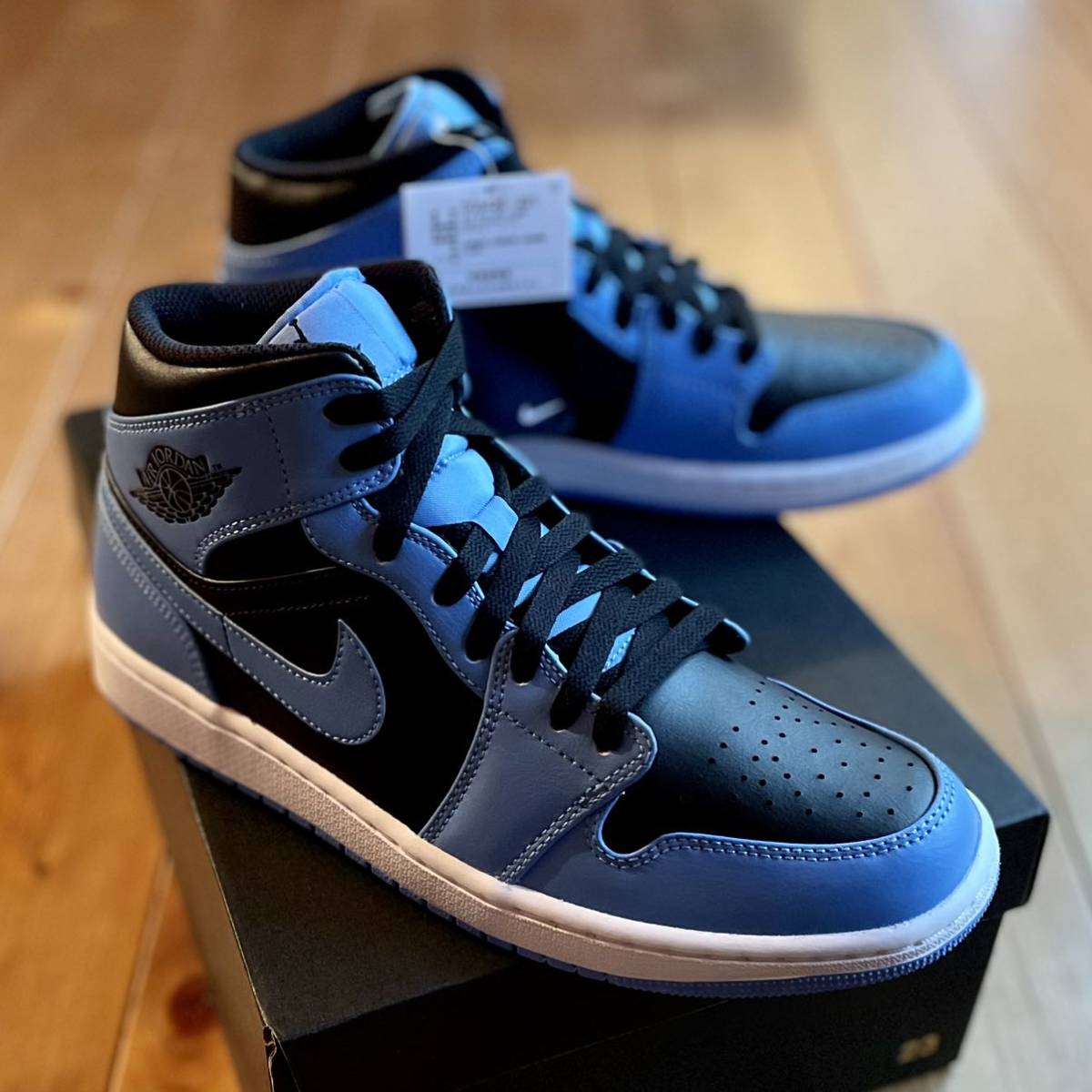 【即決・未使用新品・送料無料】ナイキ エアジョーダン1 ミッド 27.5cm 青黒白 AIR JORDAN1 MID NIKE ブルー AJ1 バッシュ スニーカー