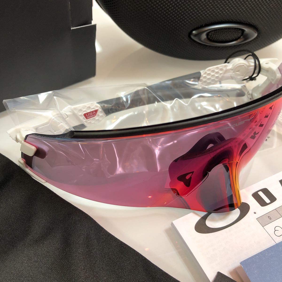 9860円 安心の2年間正規保証付 定価¥50,380 OAKLEY オークリー 9860円 安心の2年間正規保証付 定価¥50,380 OAKLEY オークリー