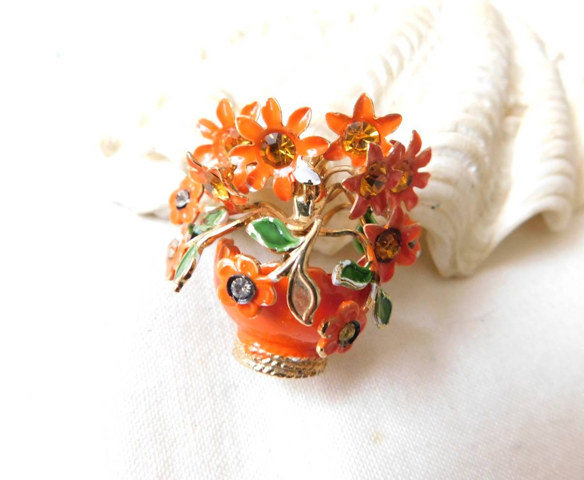 ヴィンテージ　オレンジ色小花の生けられたお花モチーフの古い素敵なブローチ　送料120_画像4