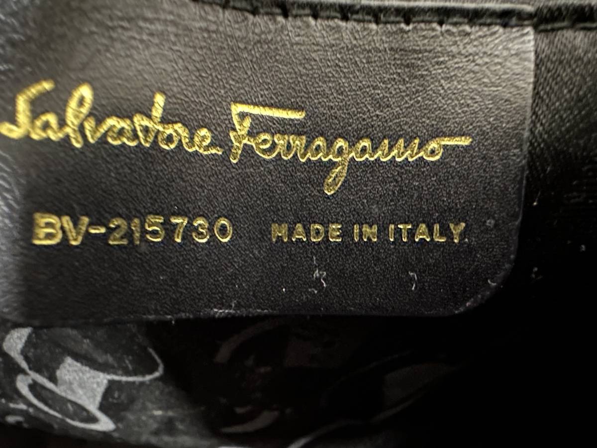 Ferragamo フェラガモ BV-215730 ヴァラ キャンパス ハンドバック トートバック の画像9