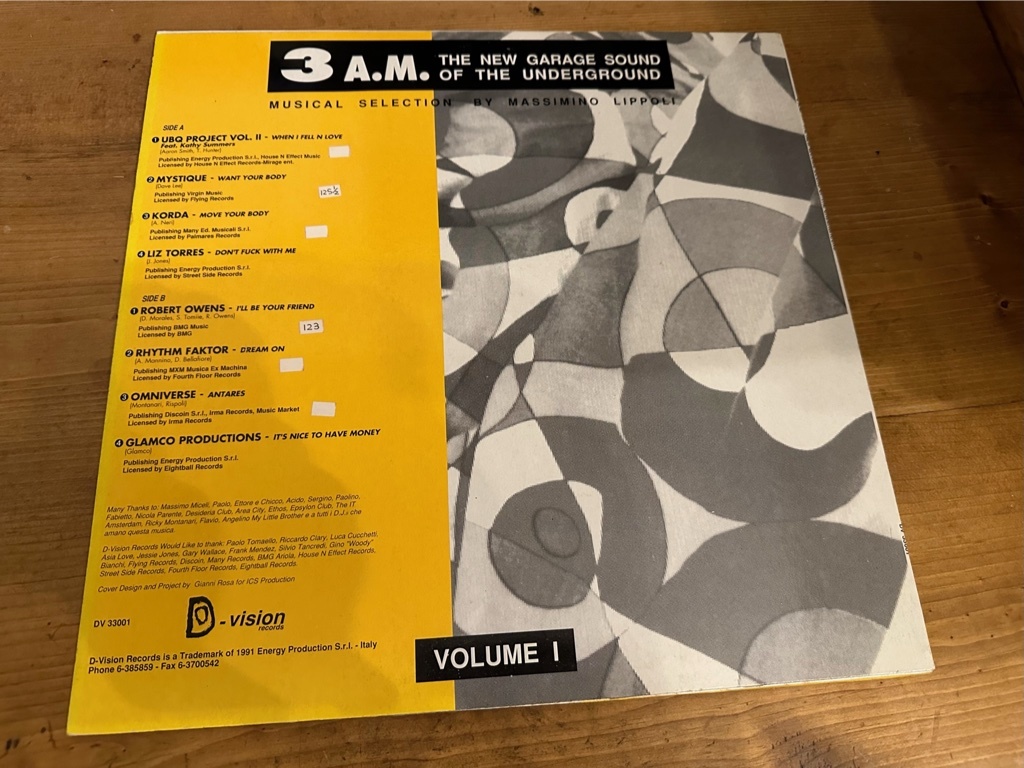 LP★3 A.M. The New Garage Sound Of The Underground (Volume 1) / ディープ・ハウス・クラシック！Robert Owens / UBQ Projec_画像2