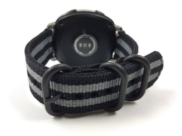 ナイロン製ミリタリーストラップ 交換用腕時計ベルト クイックリリース 黒グレー ストライプXブラック 20mmの画像1