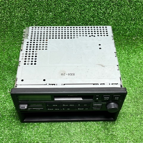 ホンダ カセット プレイヤー 39100-SXO-J010-M1 小物入れ付 現状品の画像2