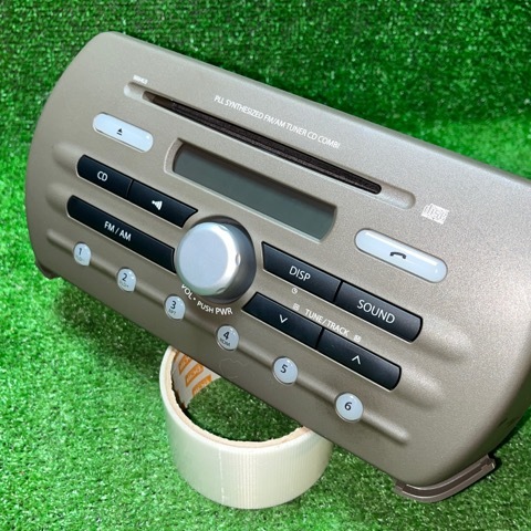 スズキ　アルト　純正　CD　プレイヤー　39101-64L06-HPT　異形　オーディオ　カーステ　現状品