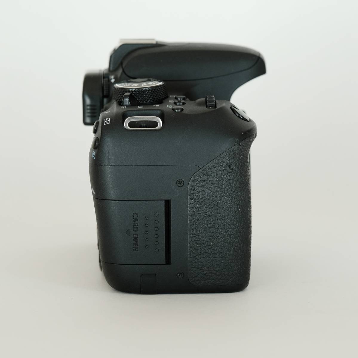 [おまけ付き] Canon EOS Kiss X9i[ダブルズームキット] / デジタル一眼レフ / EF-Sマウント / APS-C_画像4