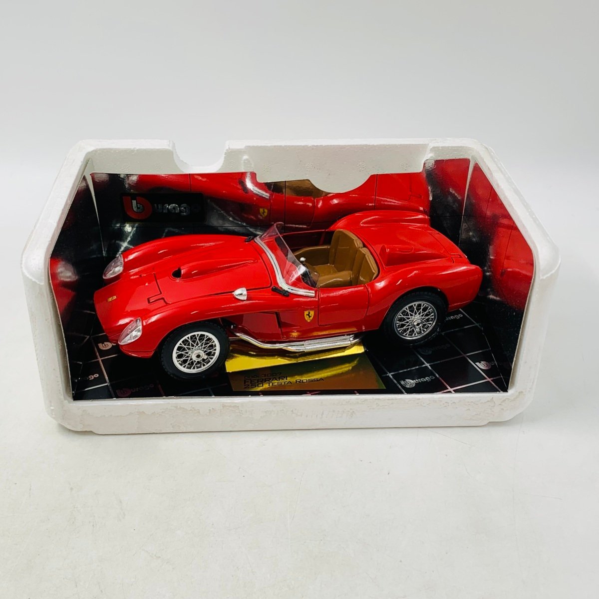 中古品 Burago 1/18 Ferrari フェラーリ 250 Testarrosa テスタロッサ_画像2