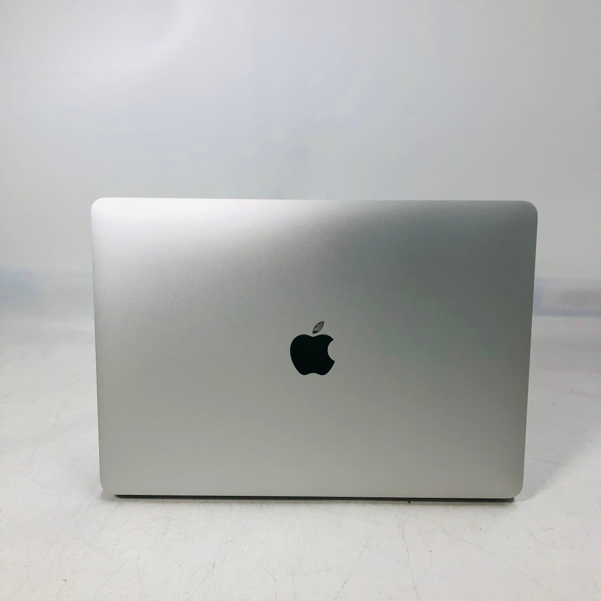 動作確認済み MacBook Air Retina 13インチ (Late 2020) Apple M1 8コア/8GB/SSD 512GB シルバー MGNA3J/A_画像5