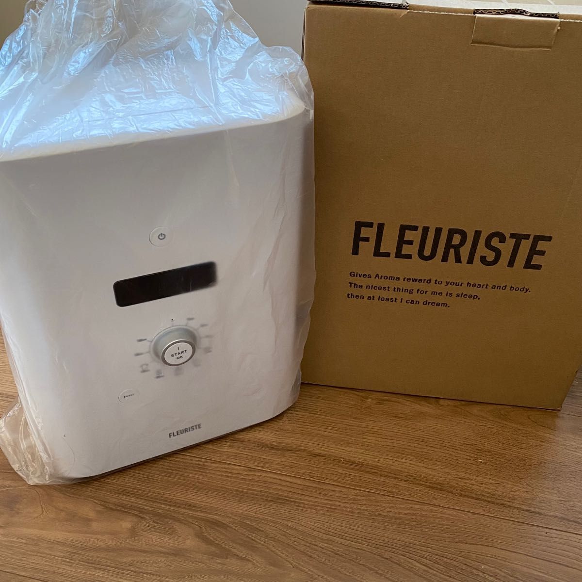 新品・未使用】布団乾燥機フルリスト FLEURISTE ふとん乾燥機 除湿機