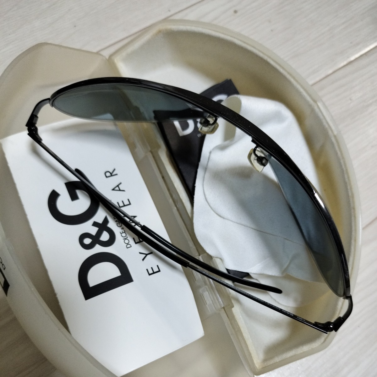 D＆G　EYEWEAR ドルチェ&ガッバーナ DOLCE&GABBANA　ドルガバ　サングラス　※薄い線キズあり（写真10）_画像3